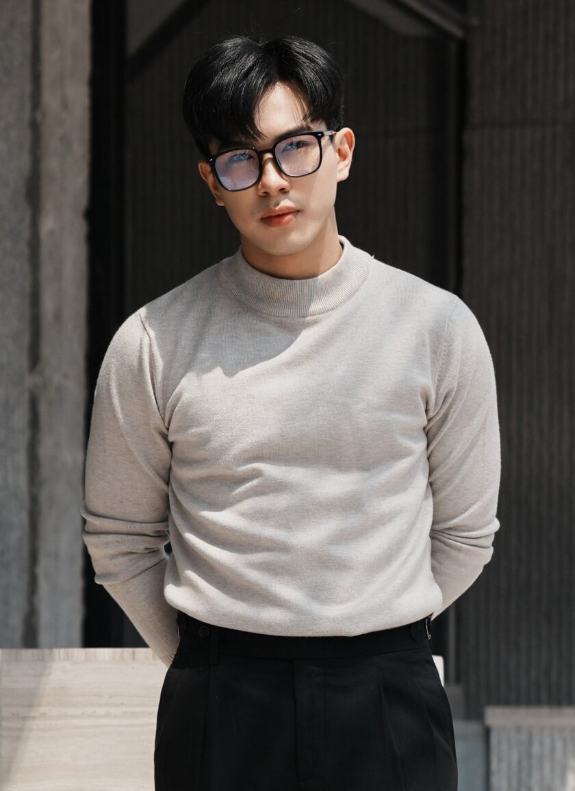 Sweater - Image 2